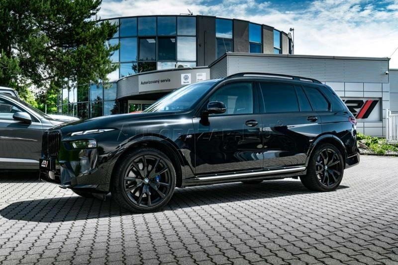 BMW X7 2023 na predaj – fotografia 32
