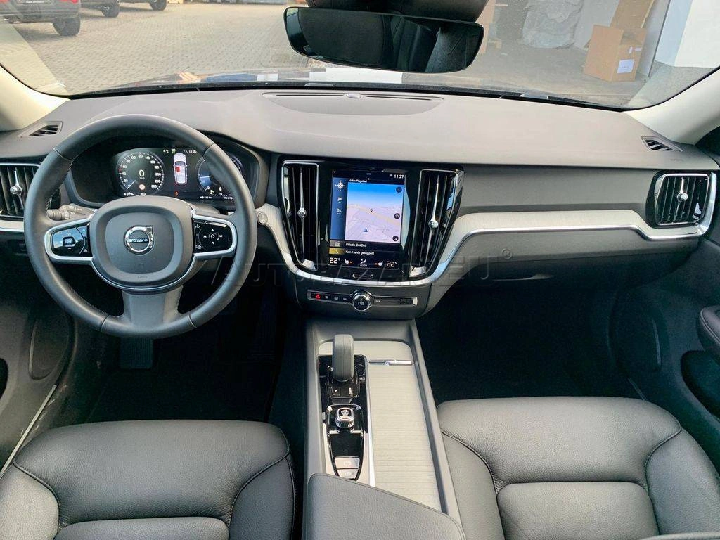 Volvo V60 CC B4 mHEV Cross Country Pro A/T AWD