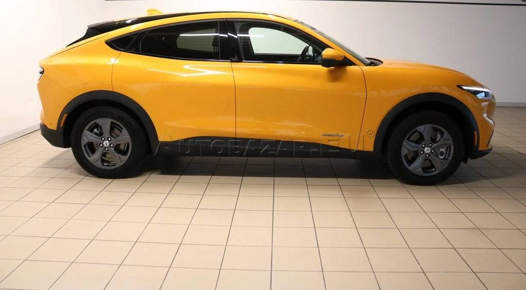 Ford Mustang Mach-E 75,7kWh RWD STD