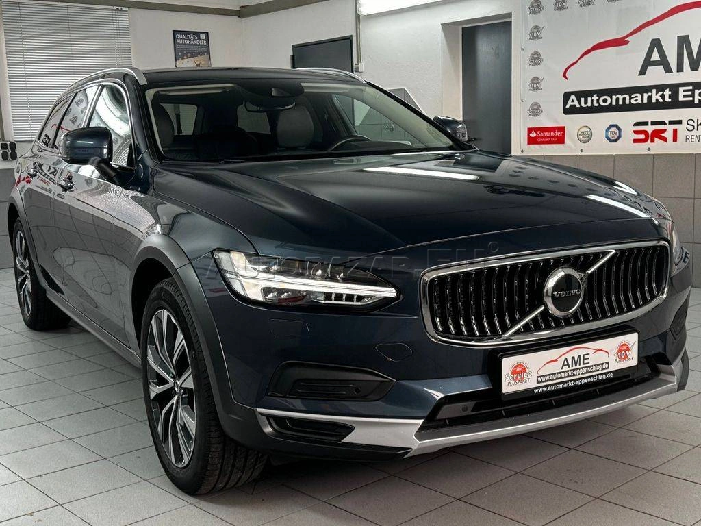 Volvo V90 CC D5 2.0L Cross Country Pro AWD A/T