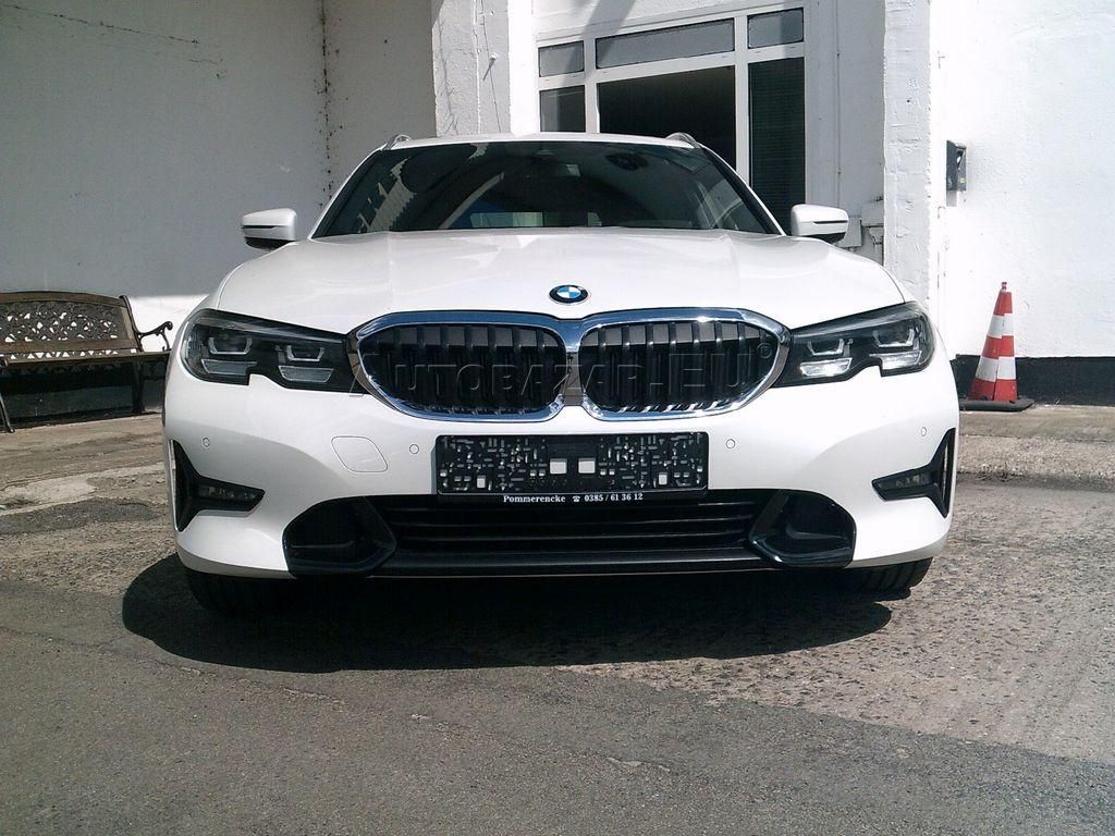 BMW 330d Touring xDrive A/T