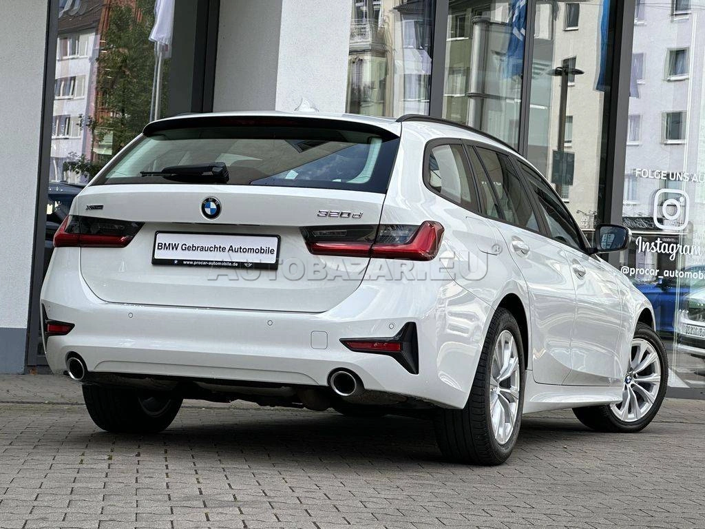 BMW Rad 3 Touring 320d  xDrive A/T