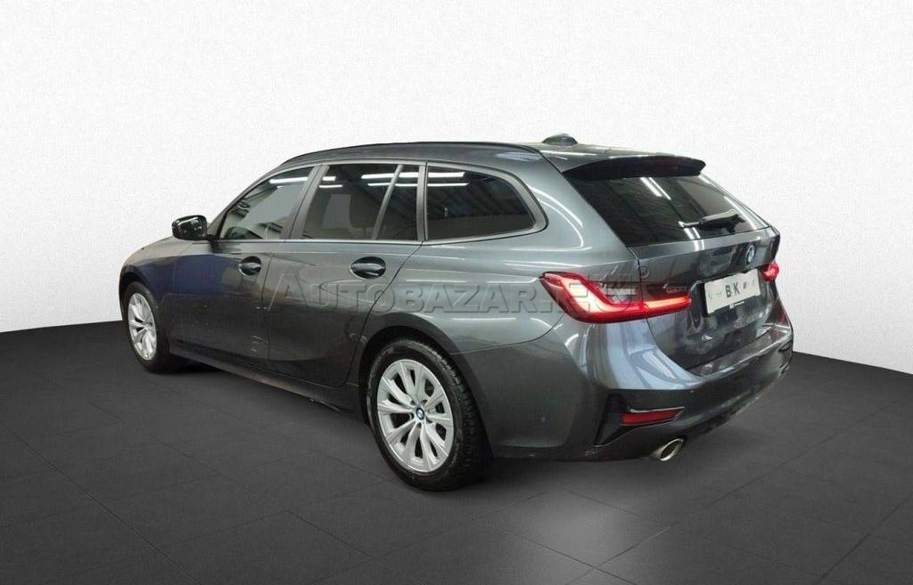 BMW Rad 3 Touring 320d  A/T