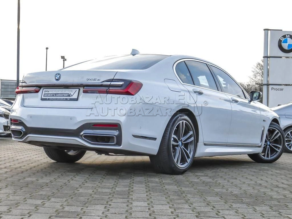 BMW rad 7 745e A/T