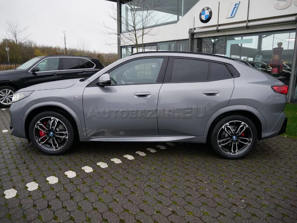 BMW iX2 30xDrive M Sport