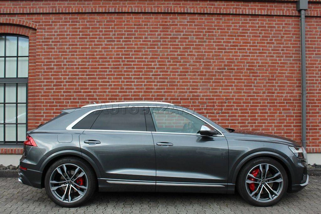 Audi Q8 SQ8 TFSI mHEV quattro tiptronic