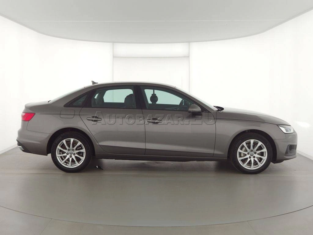 Audi A4 40 2.0 TDI  S tronic
