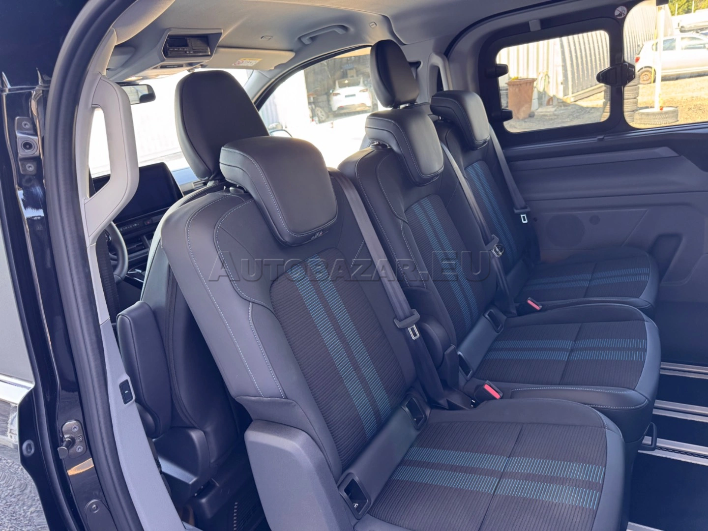 Ford Tourneo Custom 2025 na predaj – fotografia 30