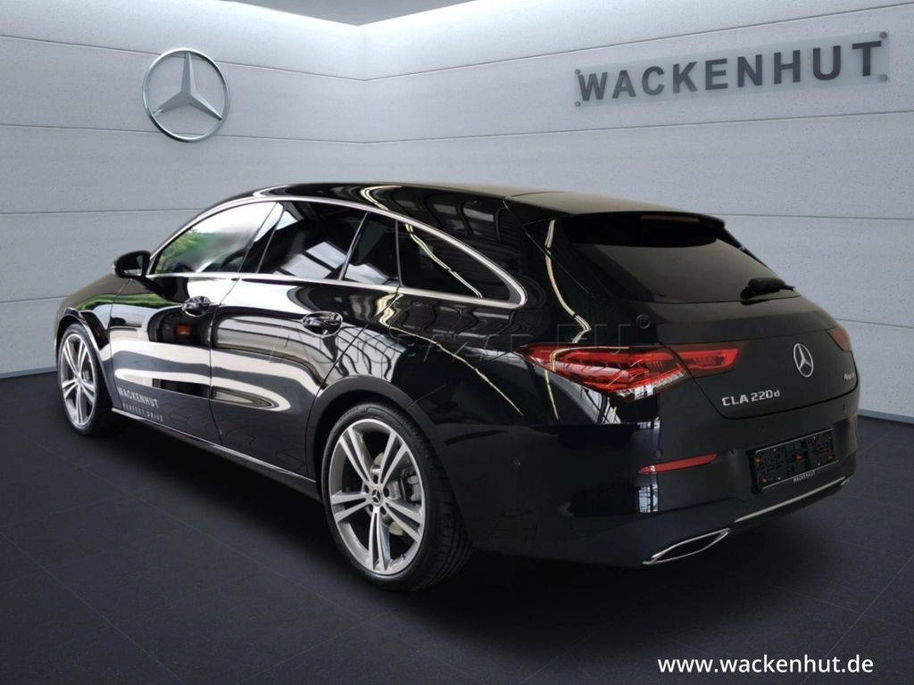 Mercedes-Benz CLA Shooting Brake SB 220 d 4MATIC A/T