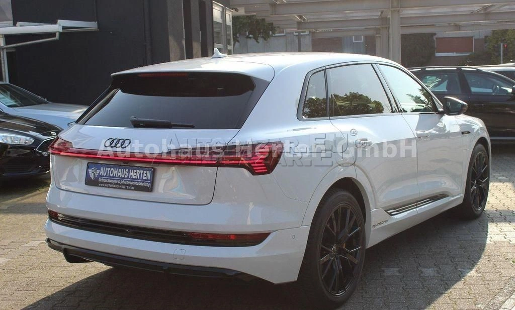 Audi Q8 E-Tron 50 quattro S-Line