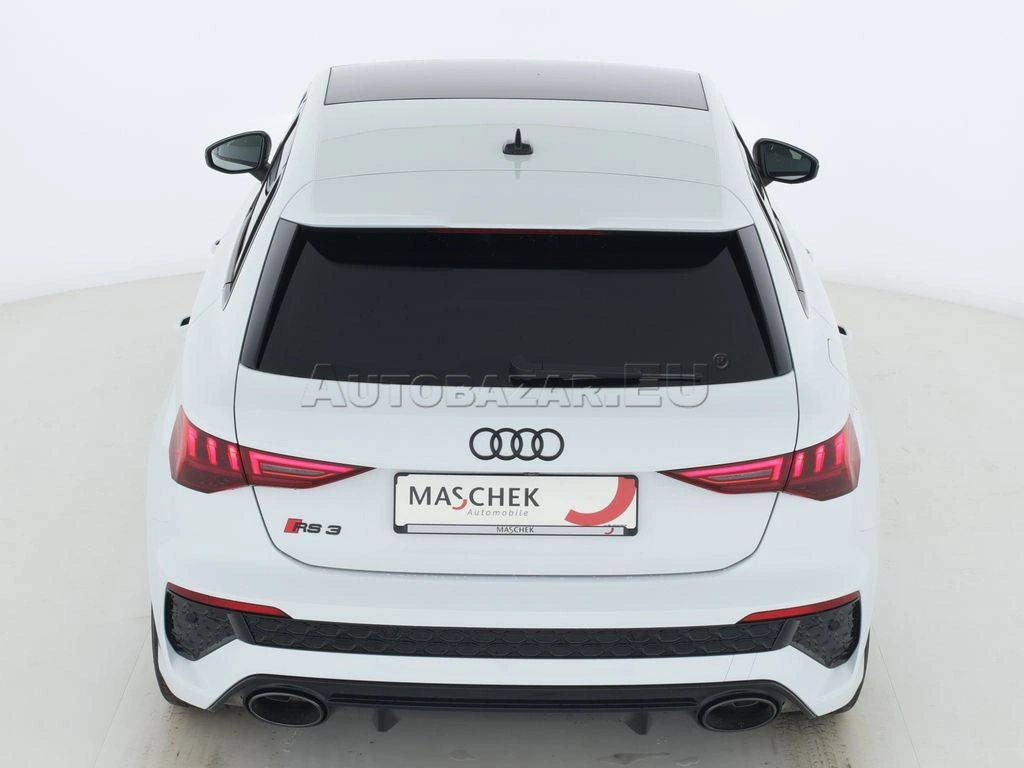 Audi RS3 Sportback quattro