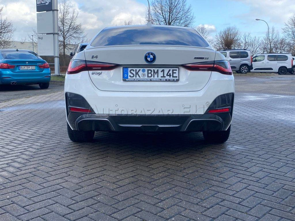 BMW i4 eDrive35
