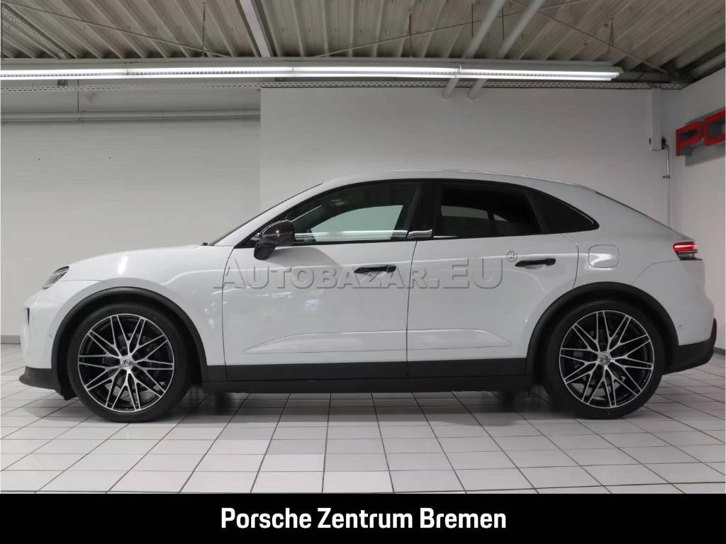 Porsche Macan 4