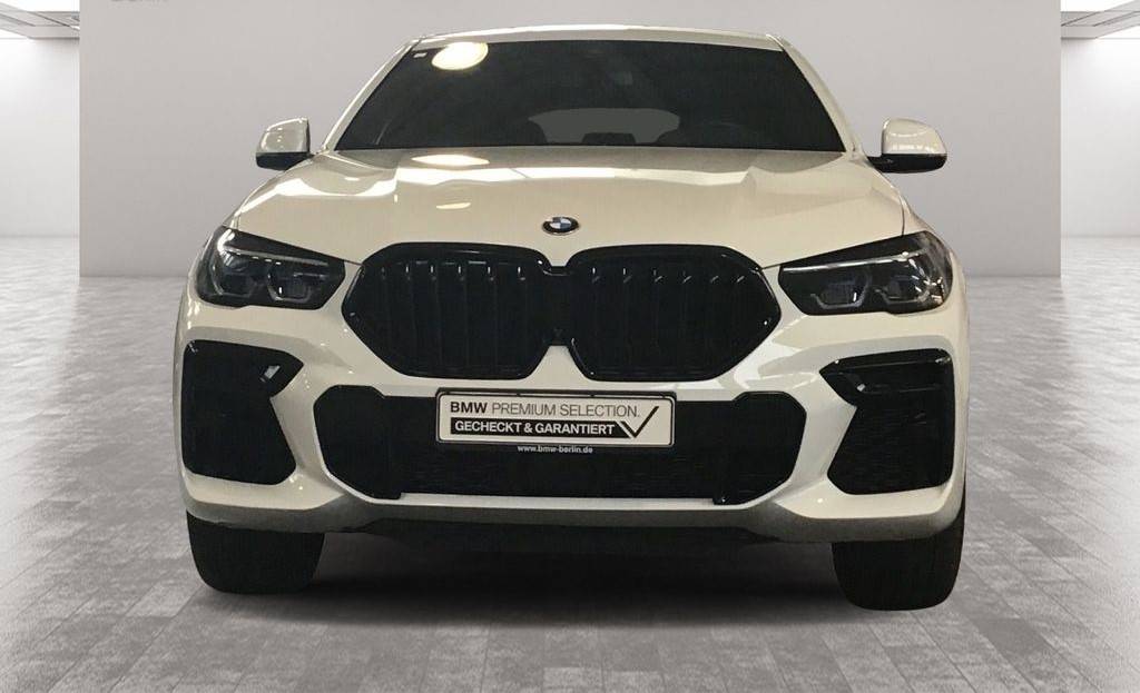 BMW X6 M50i A/T