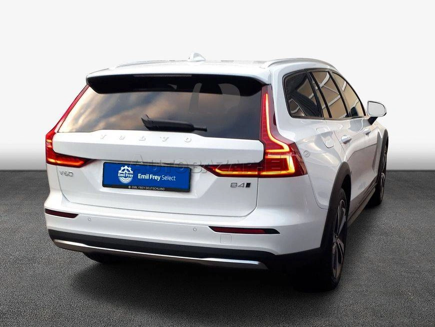 Volvo V60 CC B4 mHEV Plus A/T AWD
