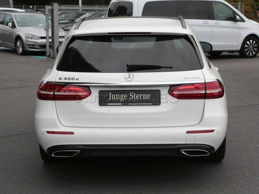 Mercedes-Benz E trieda Kombi 300 d mHEV 4MATIC A/T