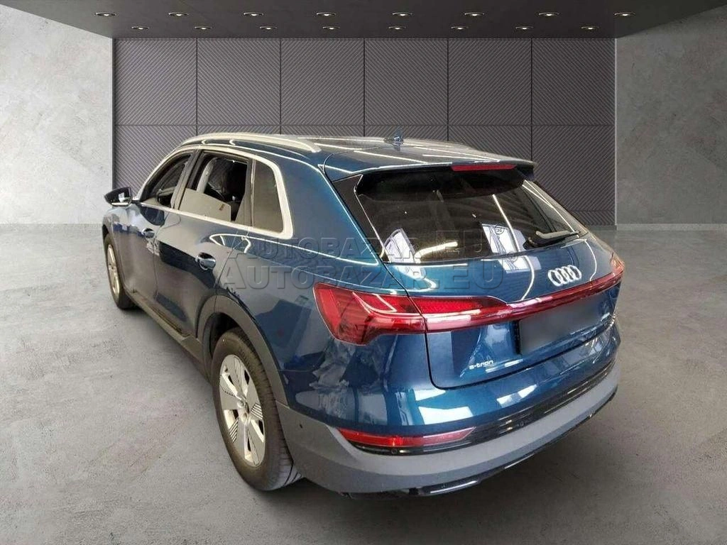 Audi e-tron 50 quattro