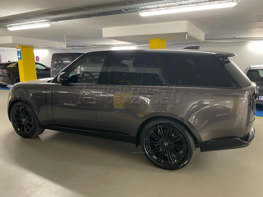 Land Rover Range Rover 4.4i V8 P530 HSE AWD A/T