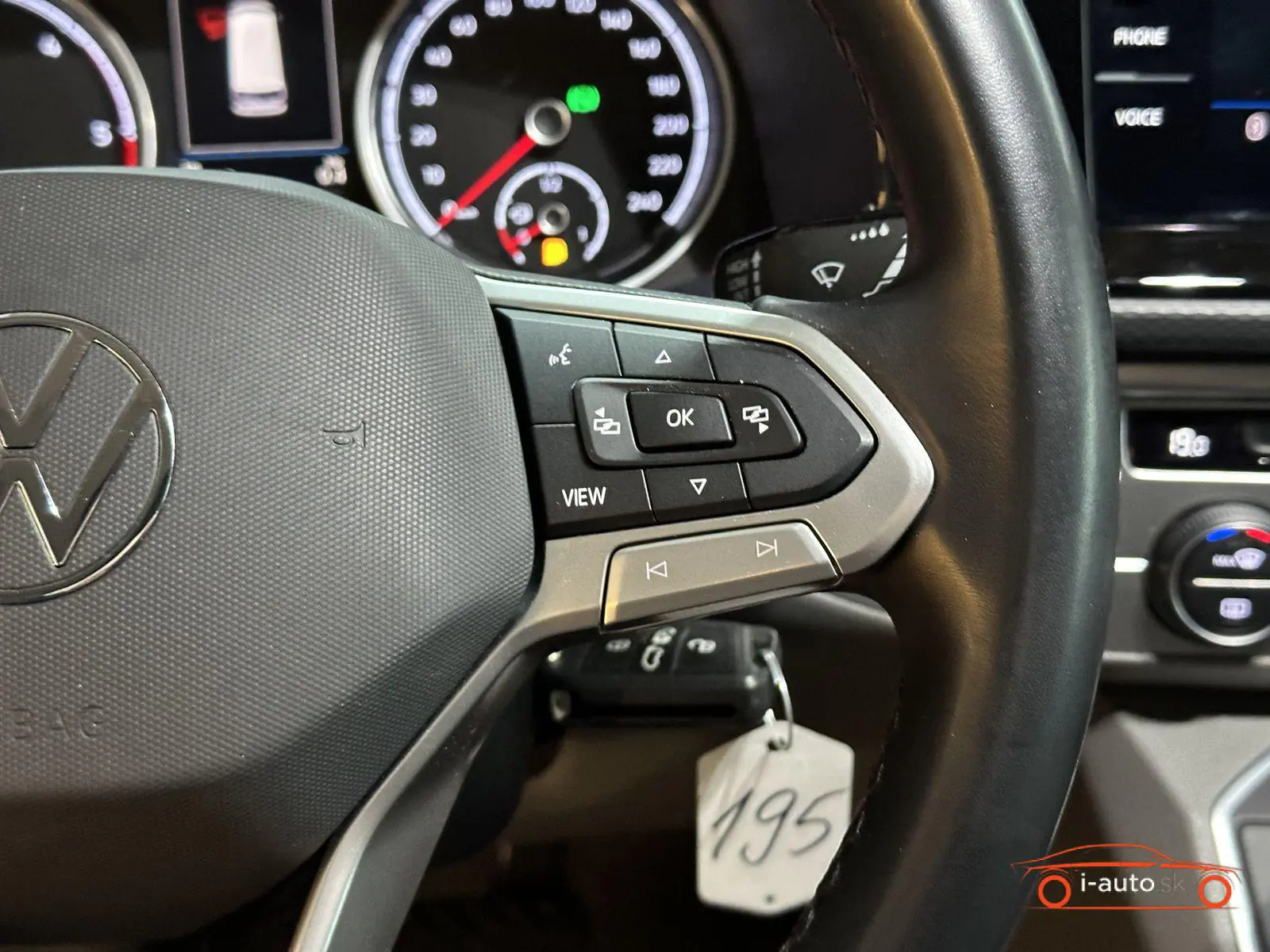 Volkswagen T6 Caravelle 2022 na predaj – fotografia 19