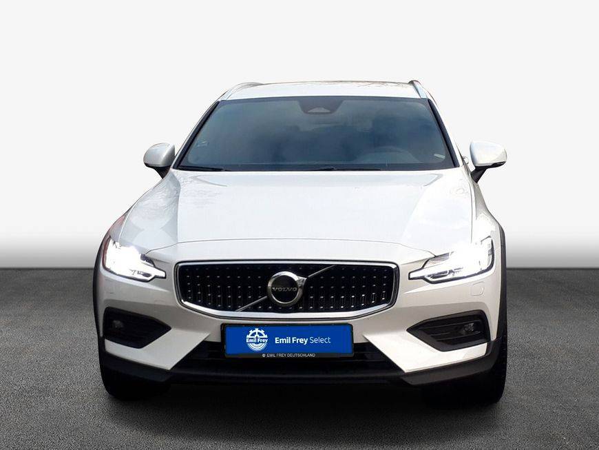 Volvo V60 CC B4 mHEV Plus A/T AWD