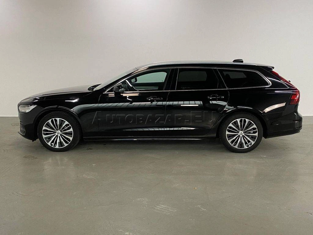 Volvo V90 D4 Momentum A/T