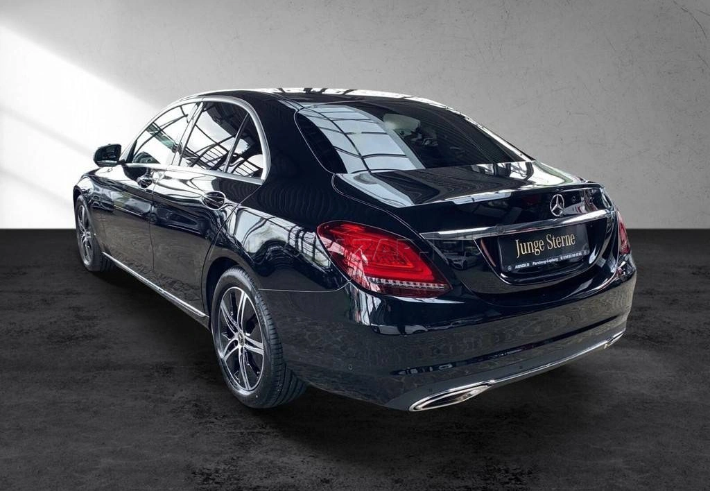 Mercedes-Benz C trieda Sedan 300 A/T