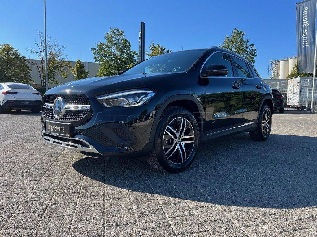 Mercedes-Benz GLA 200 d A/T