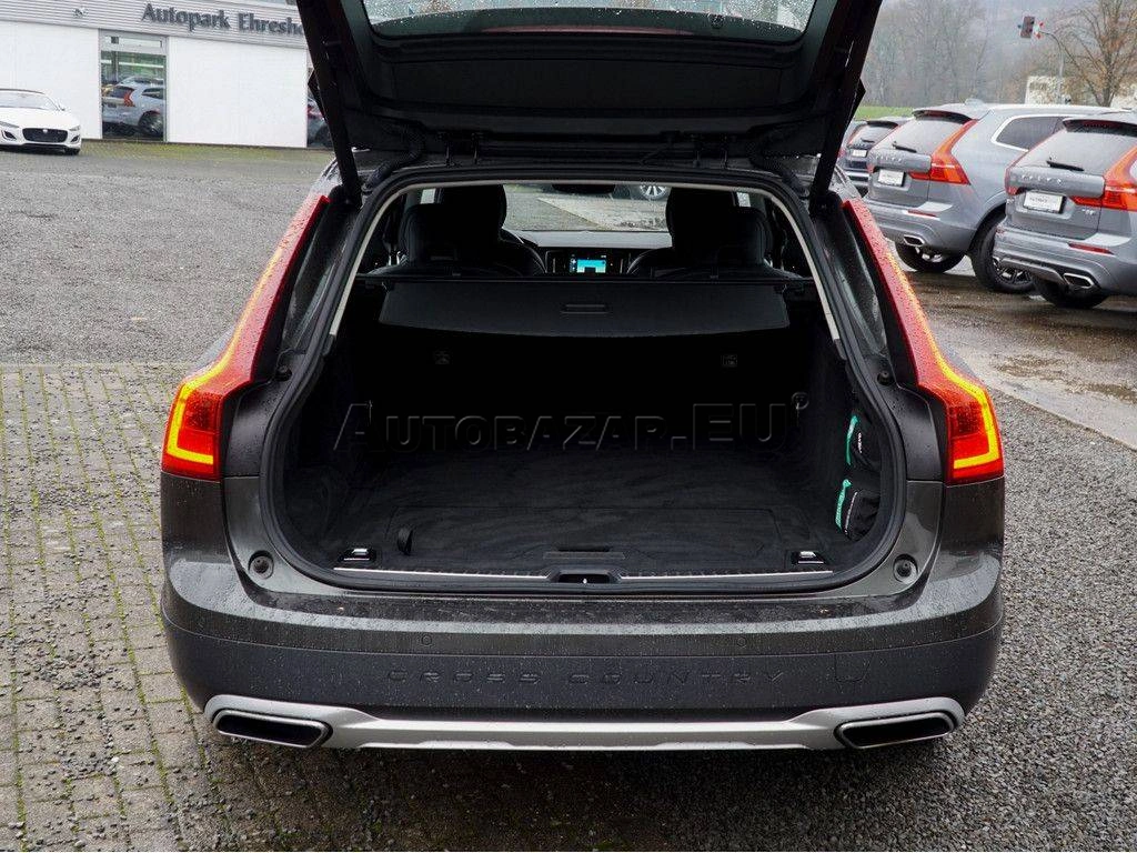 Volvo V90 CC D4 Cross Country Pro AWD A/T
