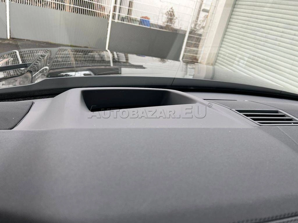 Land Rover Range Rover Sport 3.0 I6 D250 MHEV Dynamic SE AWD A/T