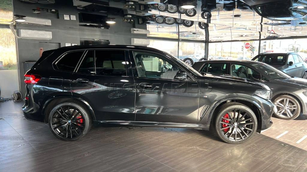 BMW X5 xDriveM50i A/T