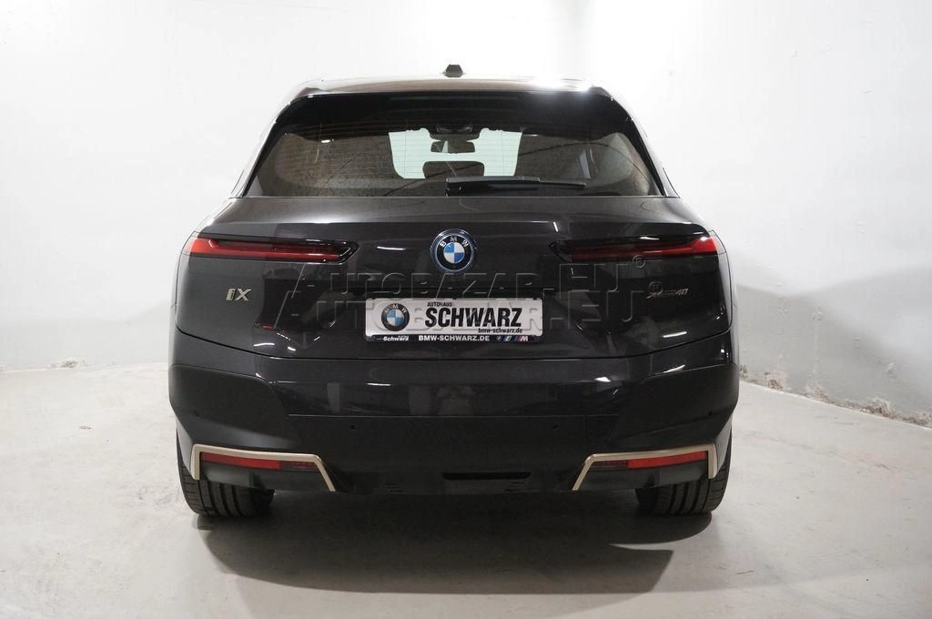 BMW iX XDrive40