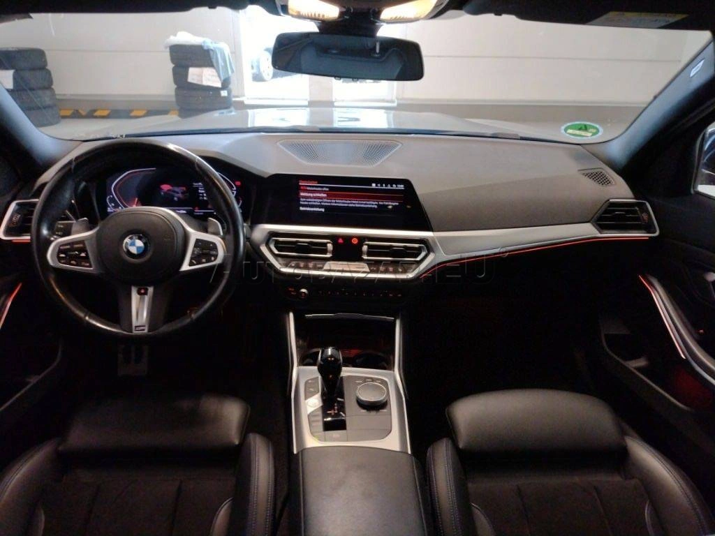 BMW 520d Touring mHEV xDrive A/T