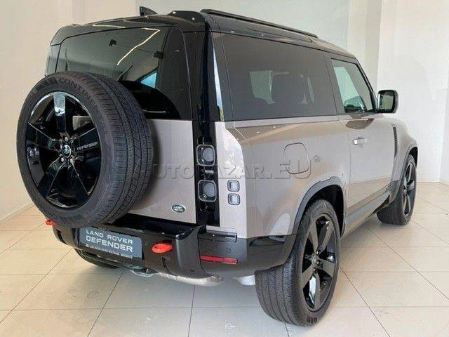 Land Rover Defender 90 D300 X Black Pack