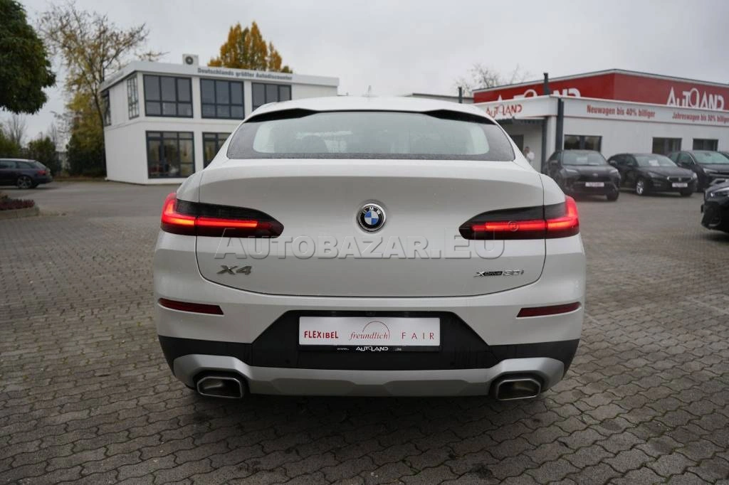BMW X4 xDrive30i mHEV A/T