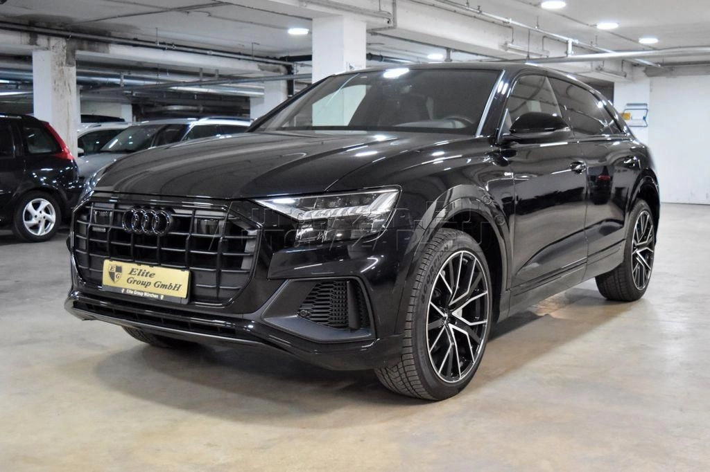 Audi Q8 55 TFSI mHEV quattro tiptronic