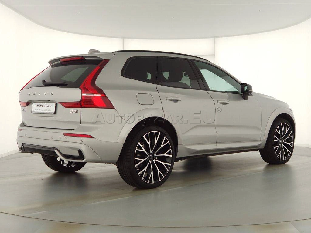 Volvo XC60 B5 AWD R-Design