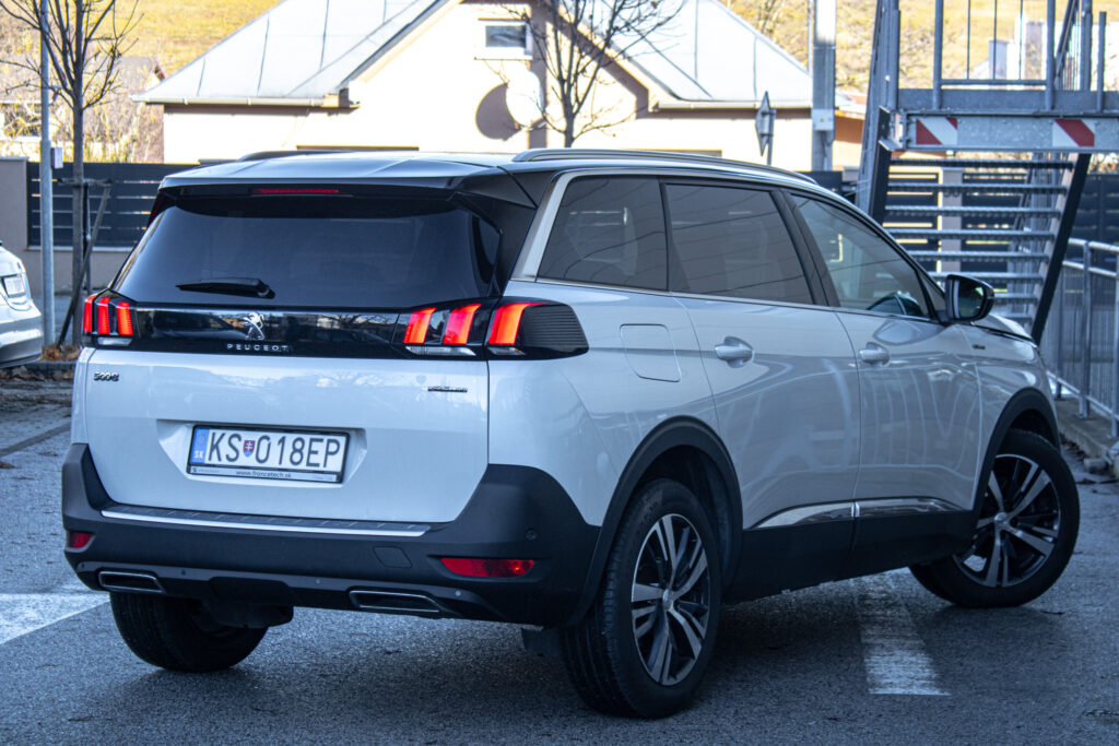 Peugeot 5008