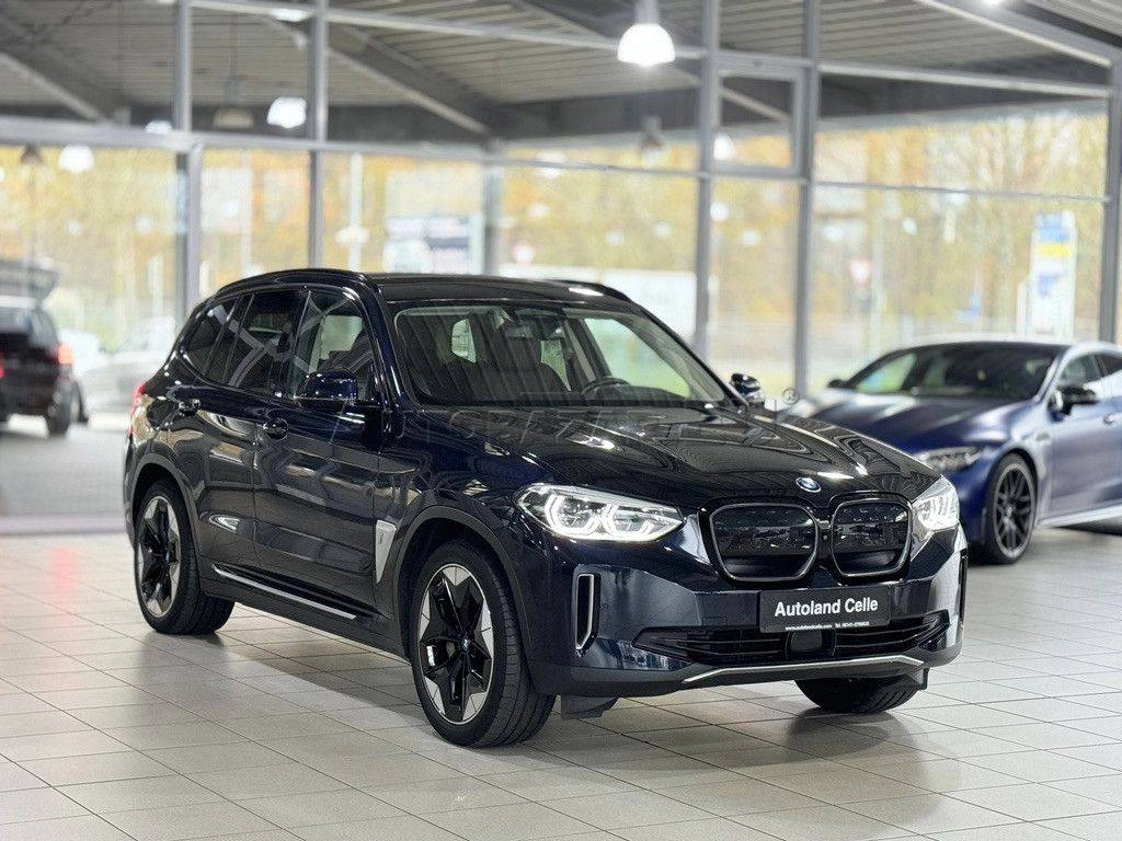 BMW iX3 A/T