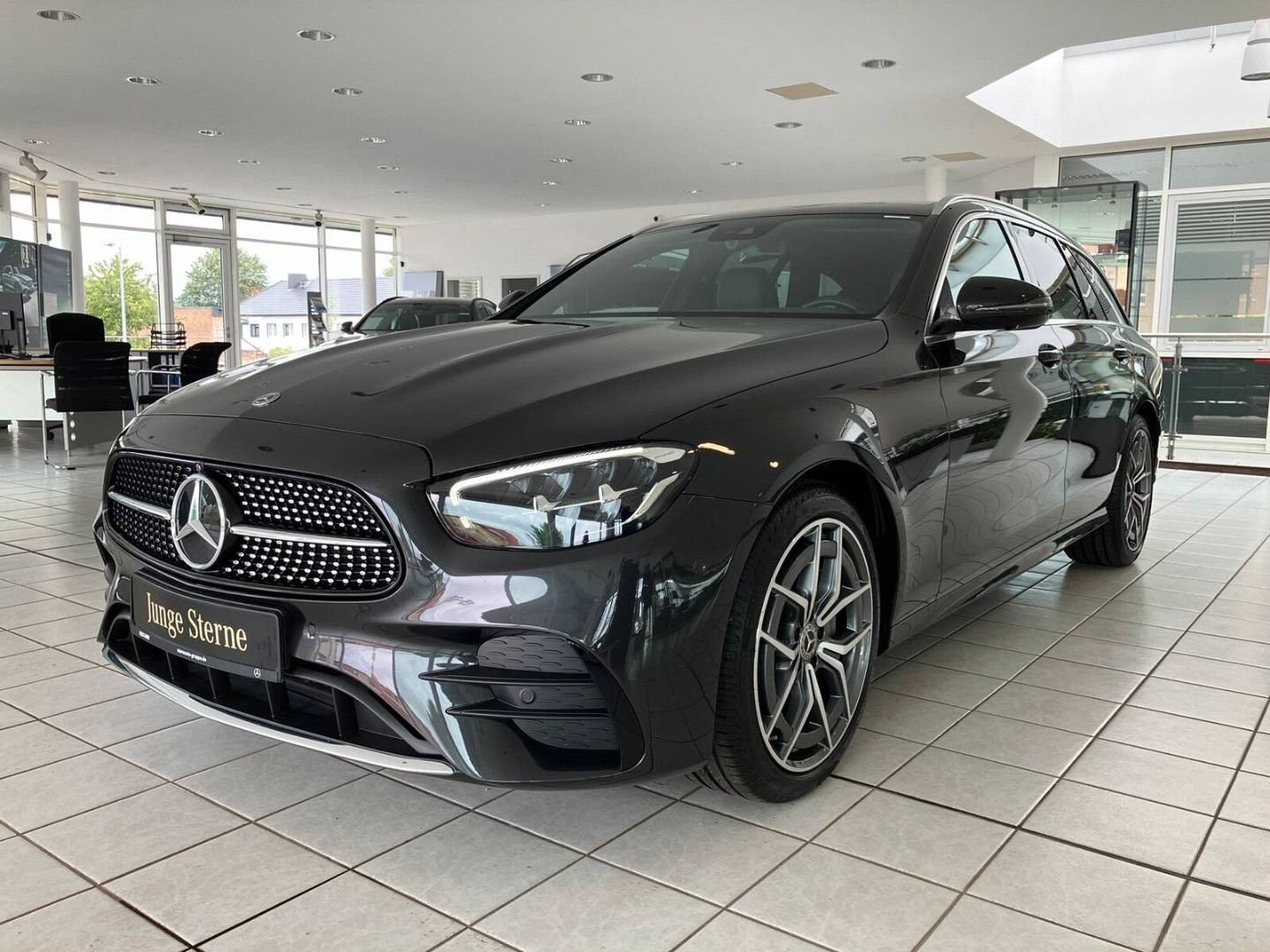 Mercedes-Benz E trieda Kombi 300 d mHEV 4MATIC A/T