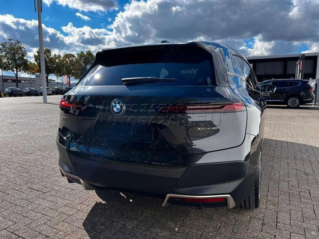 BMW iX XDrive40