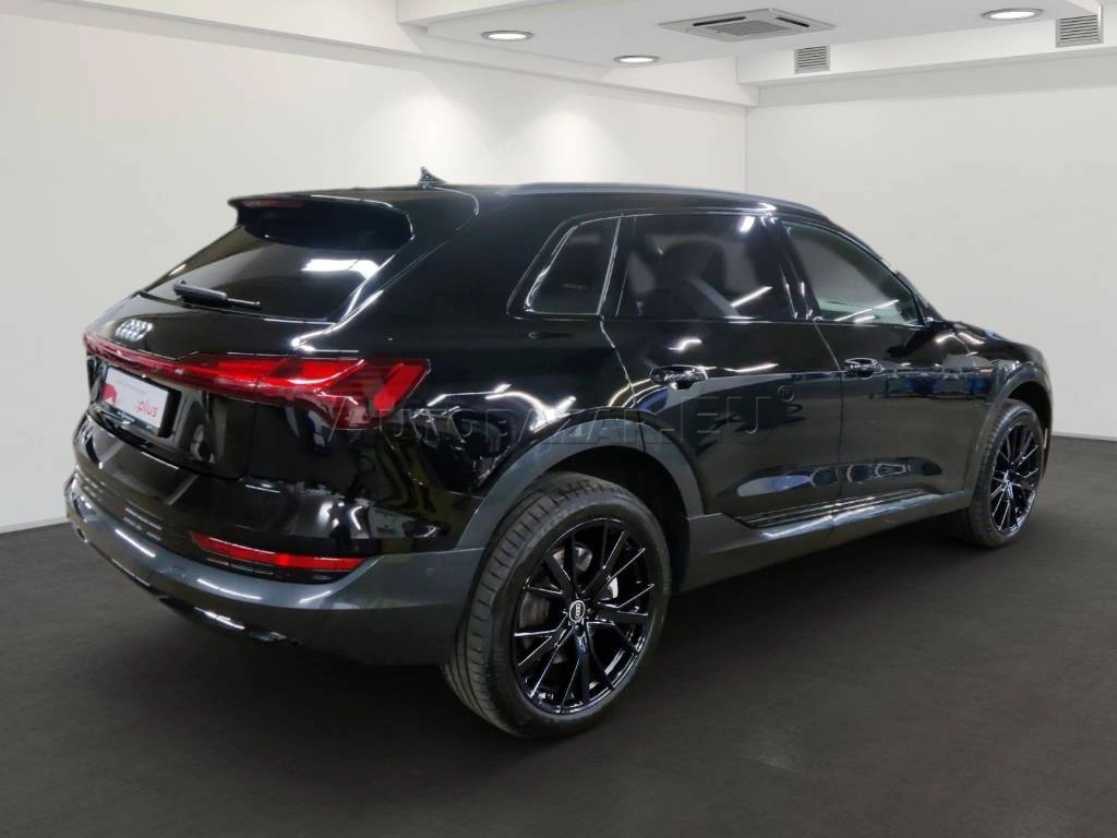 Audi E-tron 55 quattro S line