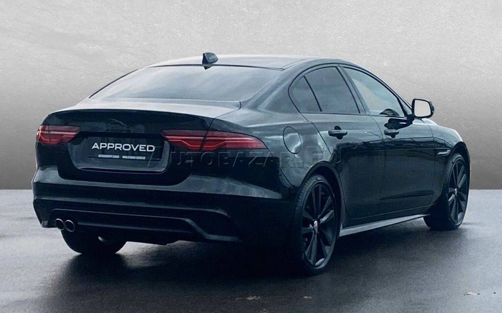 Jaguar XE 2.0D I4 D200 R-Dynamic Black AWD A/T