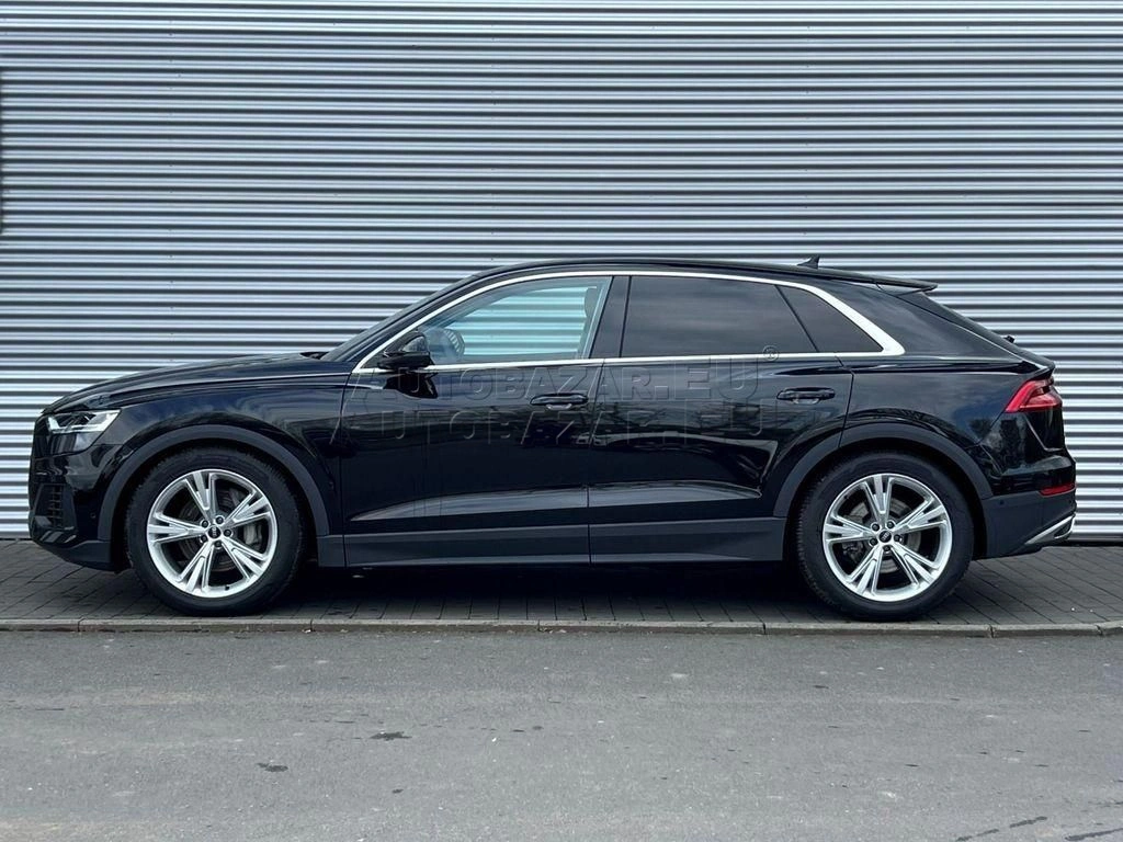 Audi Q8 55 TFSI mHEV quattro tiptronic
