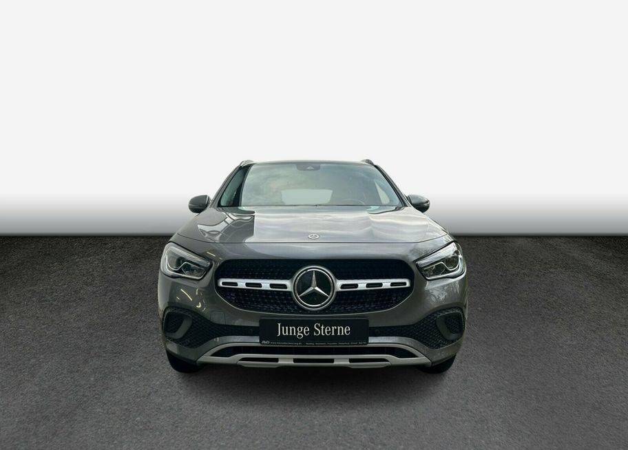 Mercedes-Benz GLA 200 d A/T
