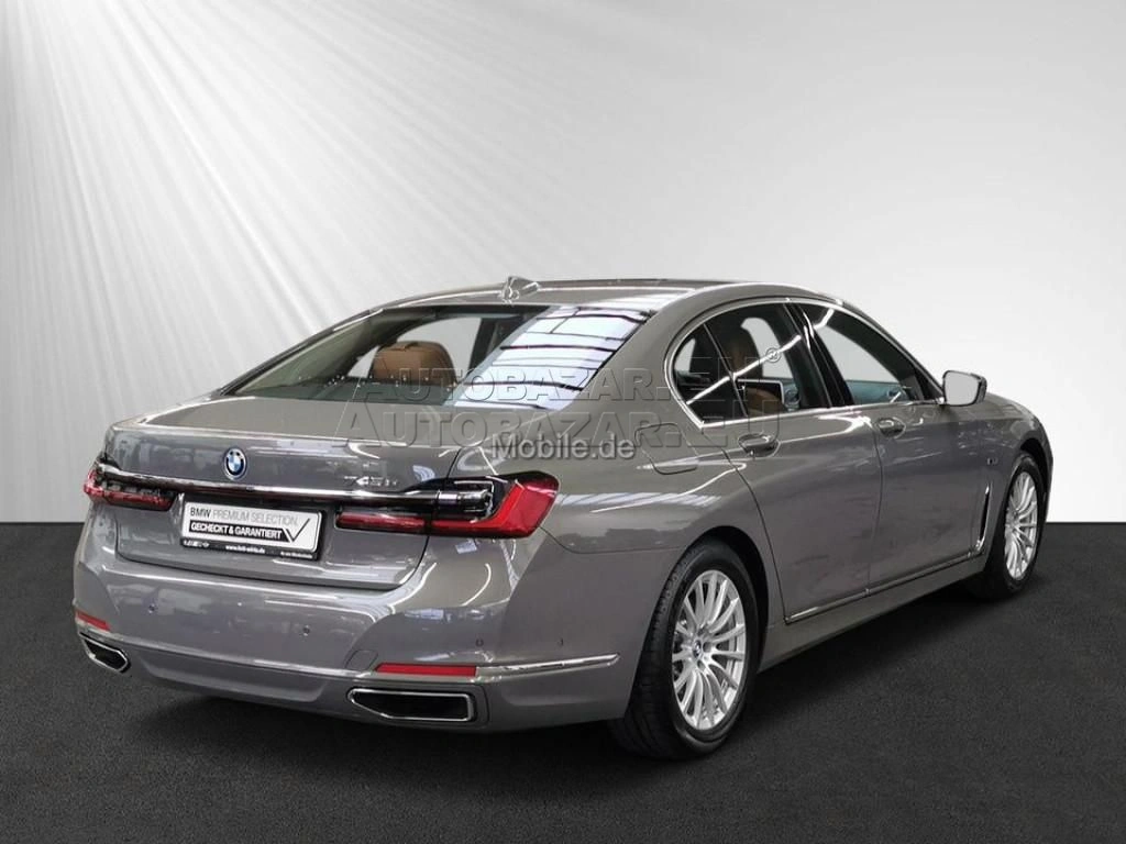 BMW rad 7 745e A/T