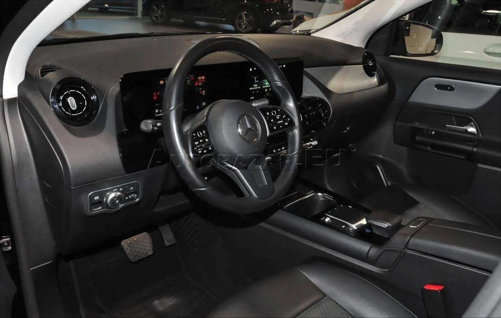 Mercedes-Benz GLA 200 d A/T