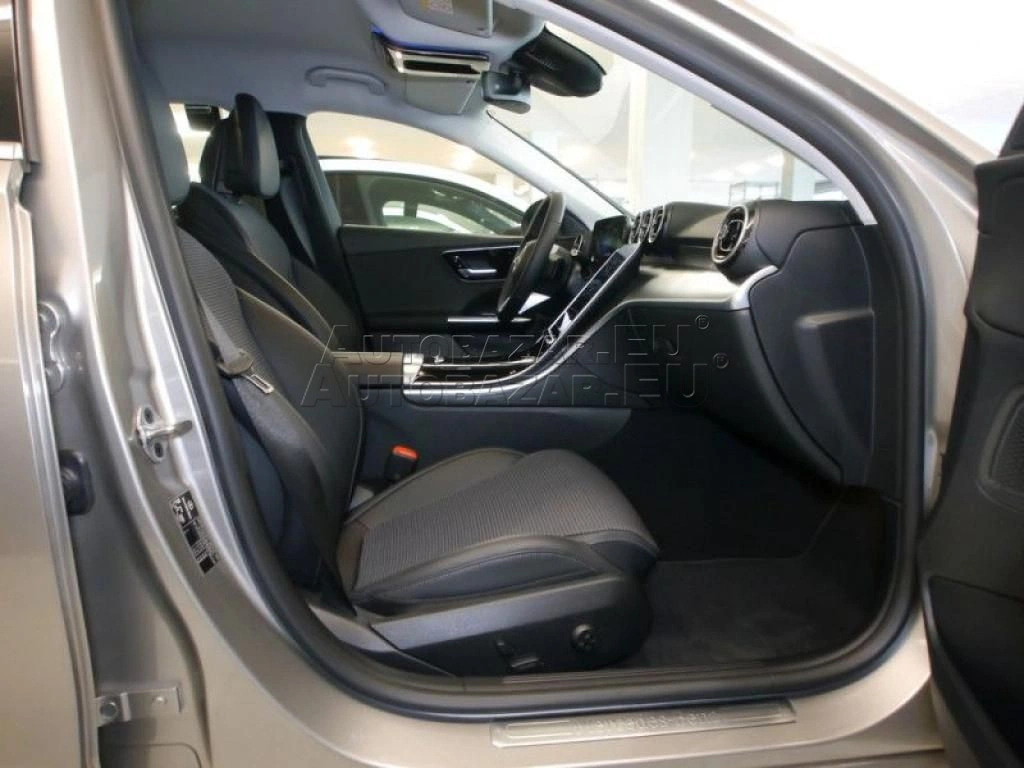 Mercedes C trieda T 300 d mHEV A/T