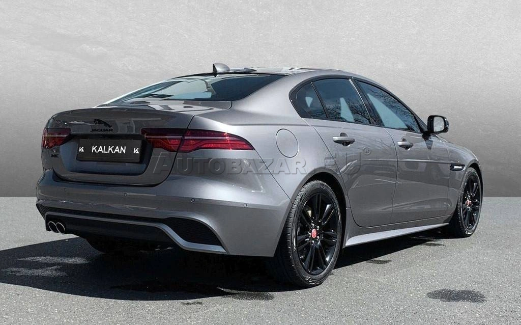 Jaguar XE 2.0D I4 D200 R-Dynamic S A/T