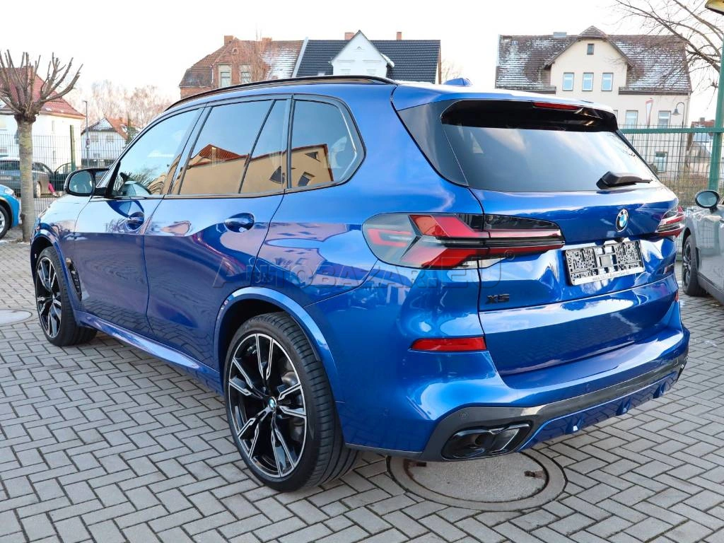 BMW X5 xDrive M60i mHEV A/T
