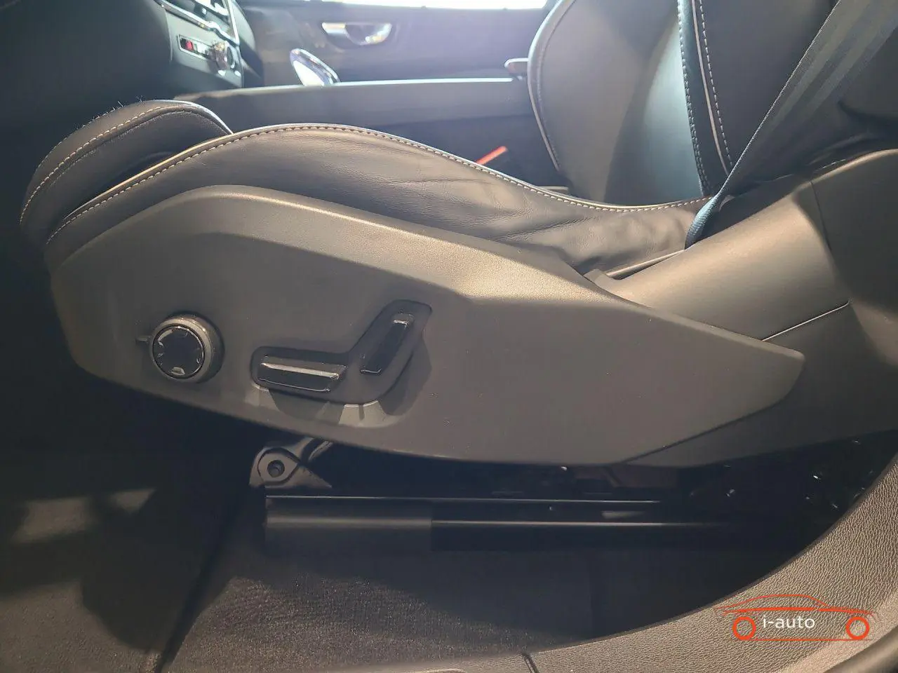 Volvo XC60 2025 na predaj – fotografia 17
